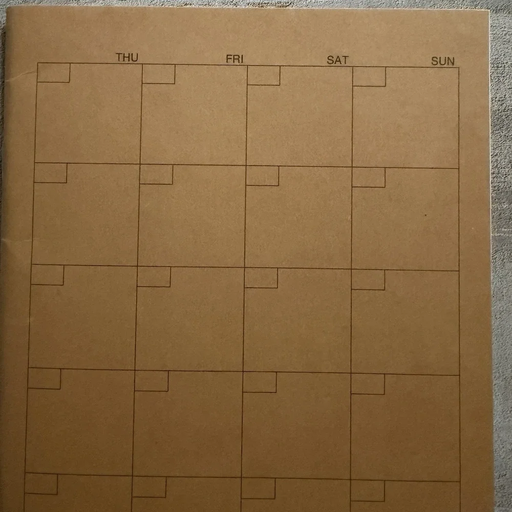 MUJI‎ A5 32 Pages Year Free Planner Undated Monthly Spreads Notebook Schedule